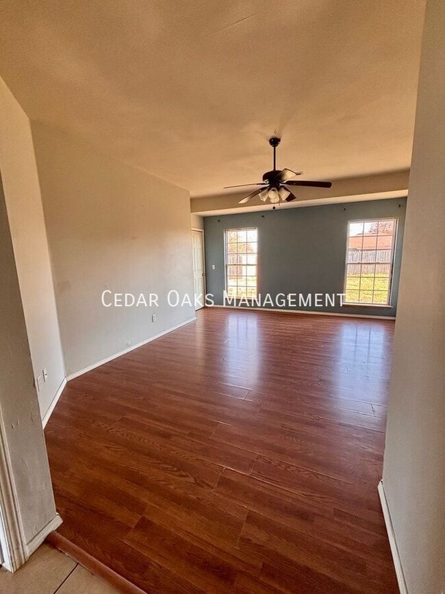 Building Photo - 2520 Mary Phelps Dr