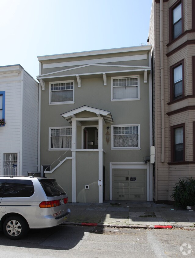 Primary Photo - 64 Lafayette St