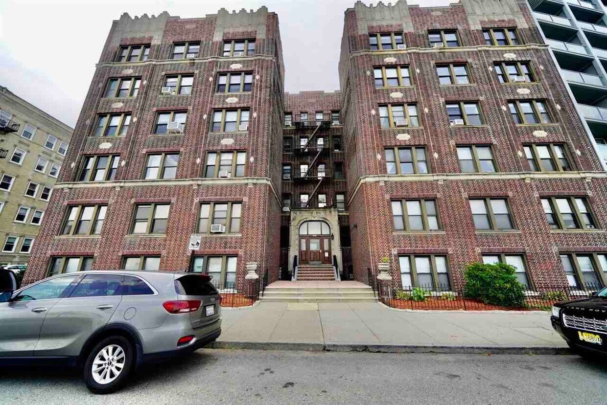 883 Boulevard E Unit 5C, Weehawken, NJ 07086 Condo for Rent in