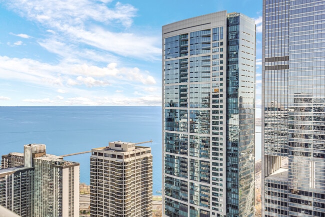 Foto del edificio - 225 N Columbus Dr