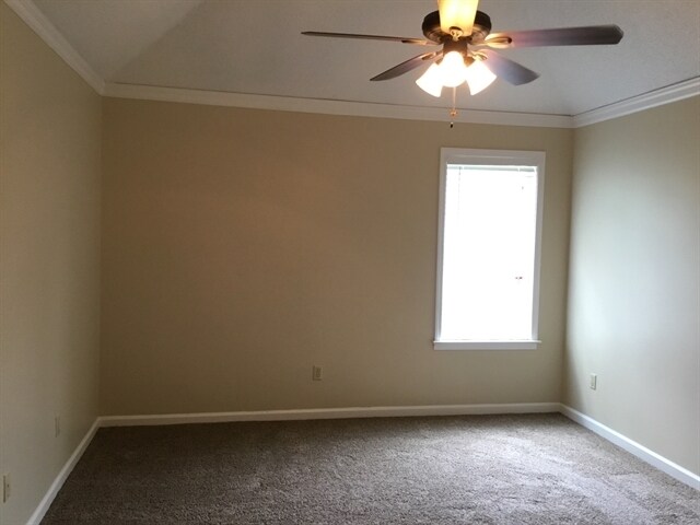 Building Photo - 9466 Kaki Lane