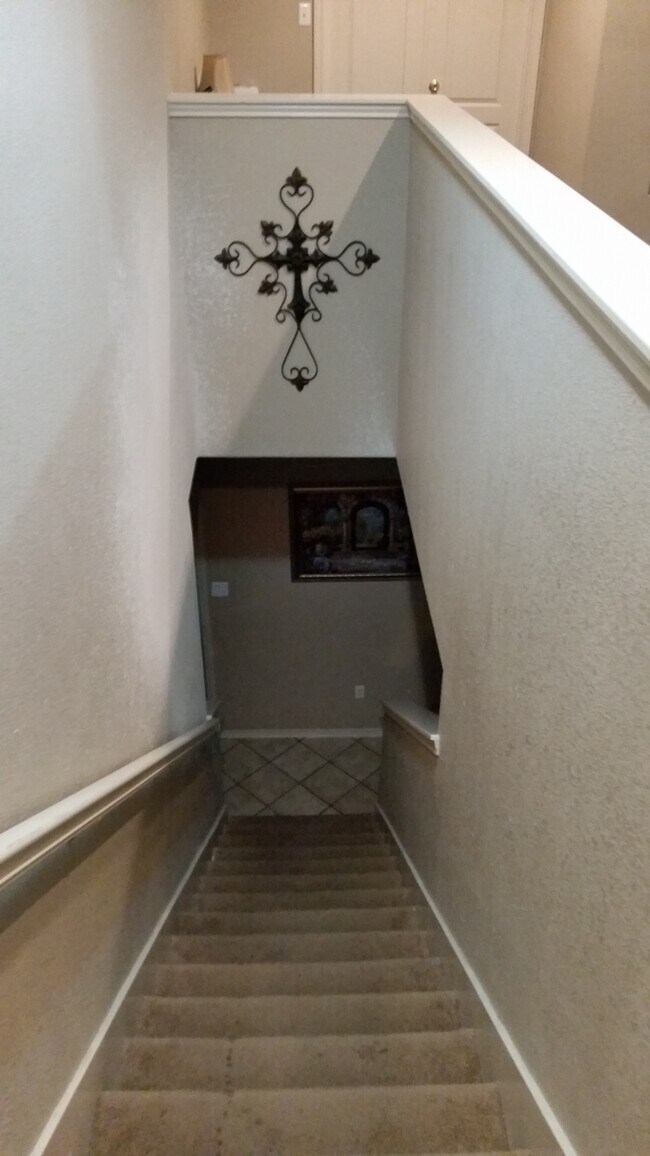 Foto del edificio - 9310 Albany Dr