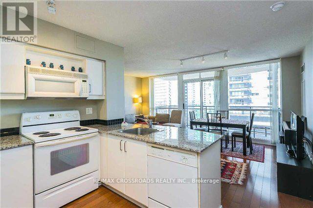 Building Photo - 33-2733 Sheppard Ave W