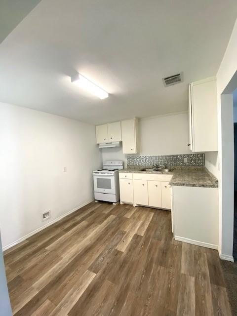 Foto del edificio - 7331 Dunkirk Rd