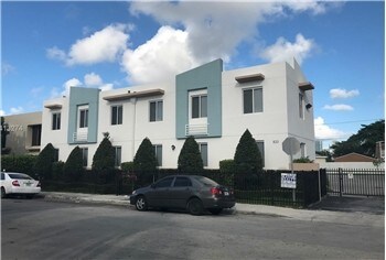 Foto principal - 833 SW 13th Ct