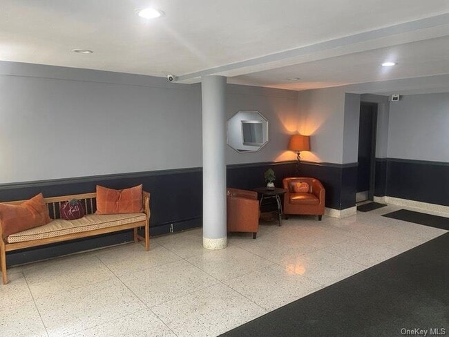 Foto del edificio - 151-05 Cross Island Pkwy