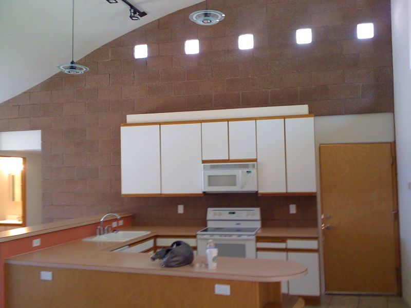 Building Photo - 4101 Bay Ct NE