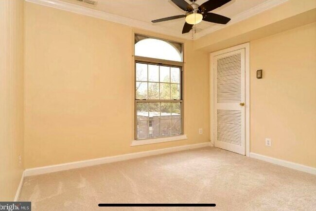 Foto del edificio - 8312 Tobin Rd