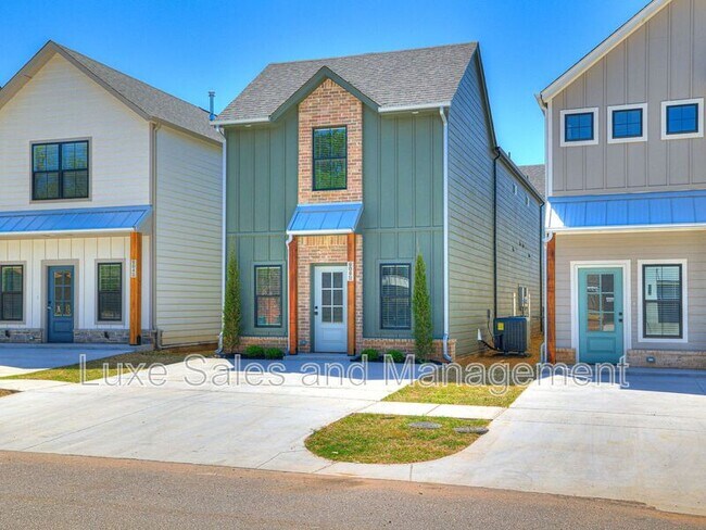 Foto del edificio - 616 W 2nd St