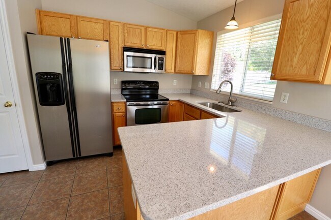 Building Photo - 152 Steep Mountain Dr