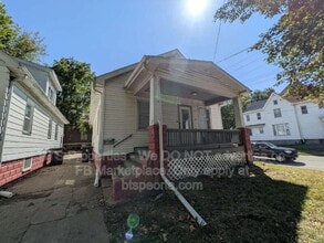 Building Photo - 1900 N Missouri Ave