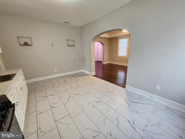 Foto del edificio - 3705 Garrison Blvd
