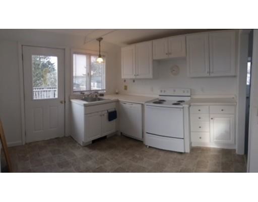 Building Photo - 2 bedroom in Dartmouth MA 02748