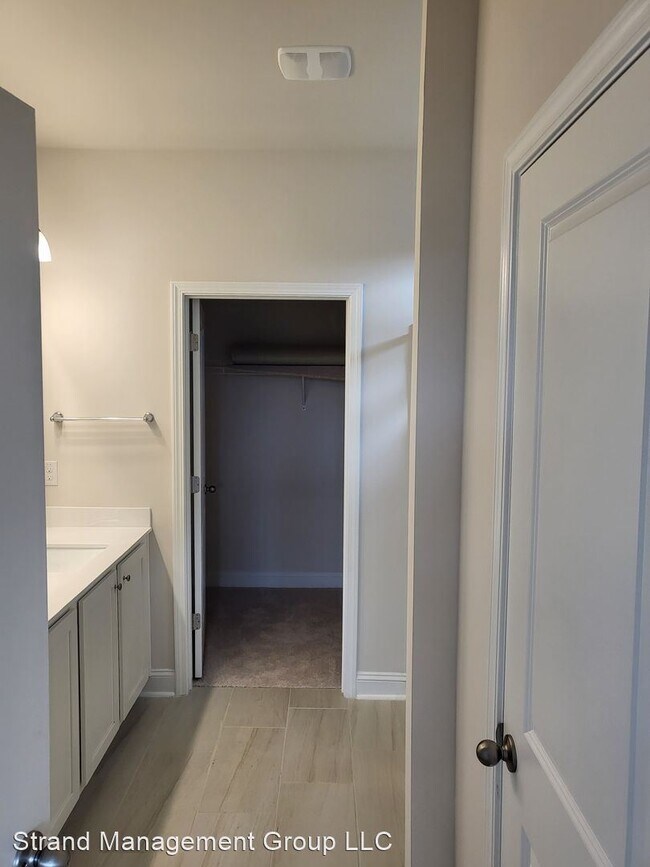 Building Photo - 4 br, 3 bath House - 1227 Baker Creek Loop