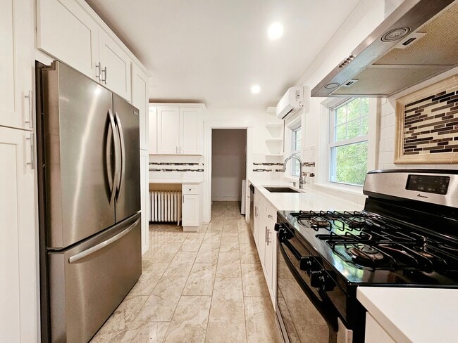 Building Photo - 1173 Boylston St
