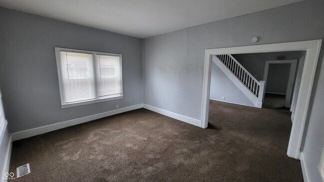 Foto del edificio - 1024 W 13th St