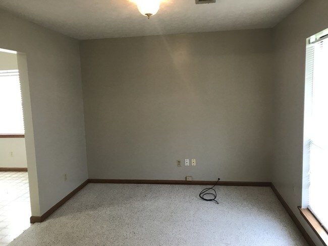 Building Photo - Nice 3/2 in Wetumpka, just off Holtville Rd