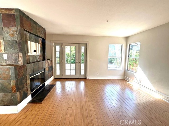 Building Photo - 8042 San Tropez Ct