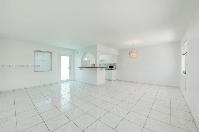 Foto del edificio - 2 bedroom in Hollywood FL 33020