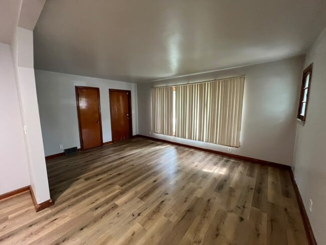 Building Photo - 5223 N 58th St