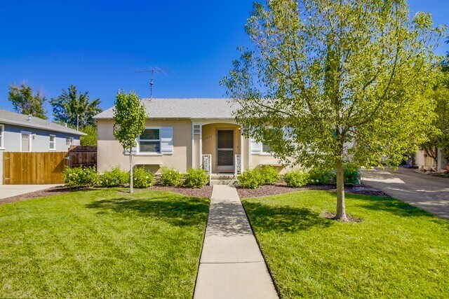 Building Photo - 6464 Glade Ave