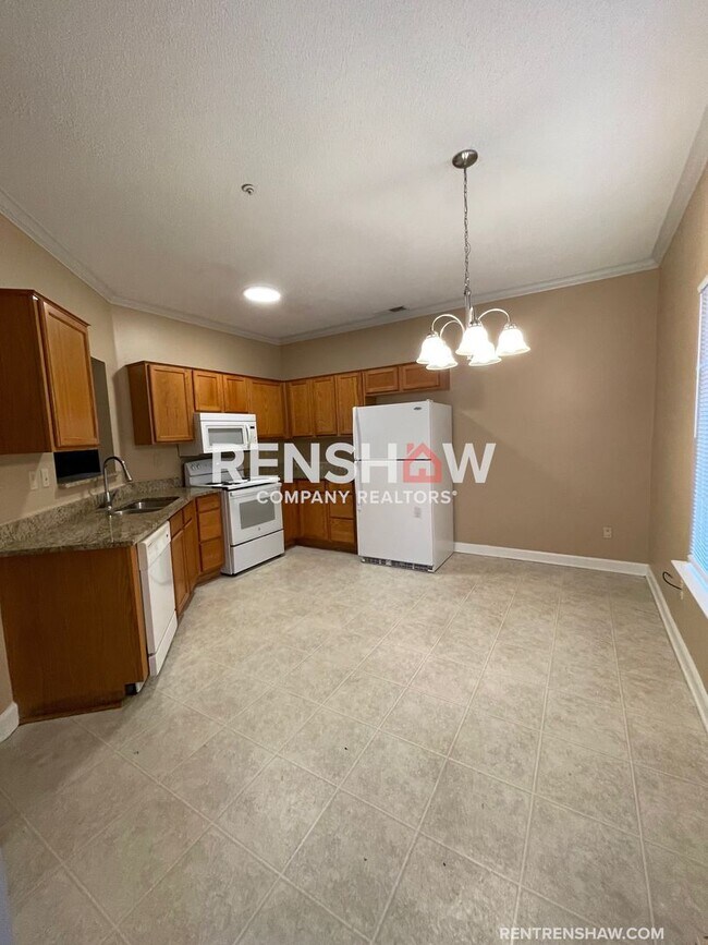 Foto del edificio - Wonderful 2/2.5 Germantown Townhouse Now A...