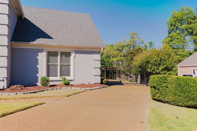 Building Photo - 1521 Wyndham Cove