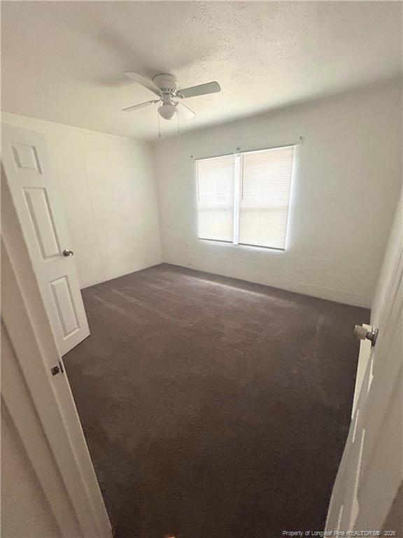 Foto del edificio - 421 Squirrel St