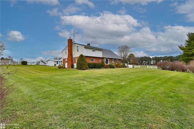Foto del edificio - 4412 Wolf's Crossing Rd