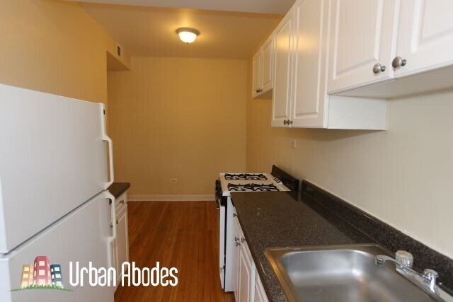 Foto del edificio - 555 W Aldine Ave