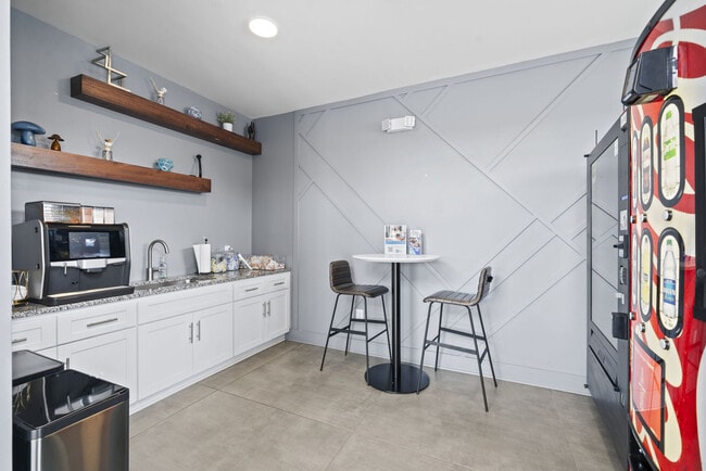 Building Photo - The Rise At Regency