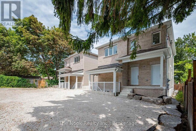 Photo du bâtiment - 399 Thornton Rd N
