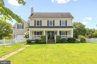 Building Photo - 7009 Hickory Hill Rd