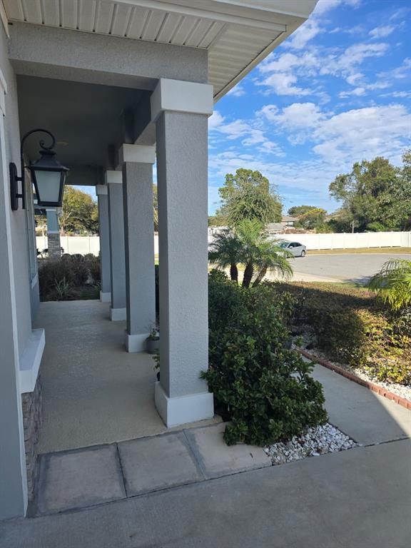 Foto del edificio - 10916 Honor Rd