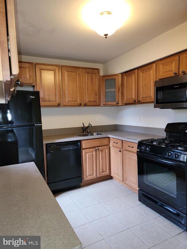 Foto del edificio - 9645 White Acre Rd