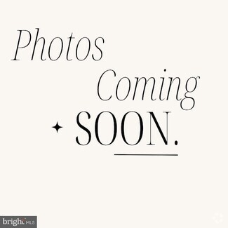 Building Photo - 1703 Dania Dr