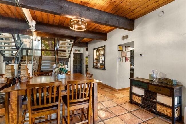 Foto del edificio - 19440 NE 26th Ave