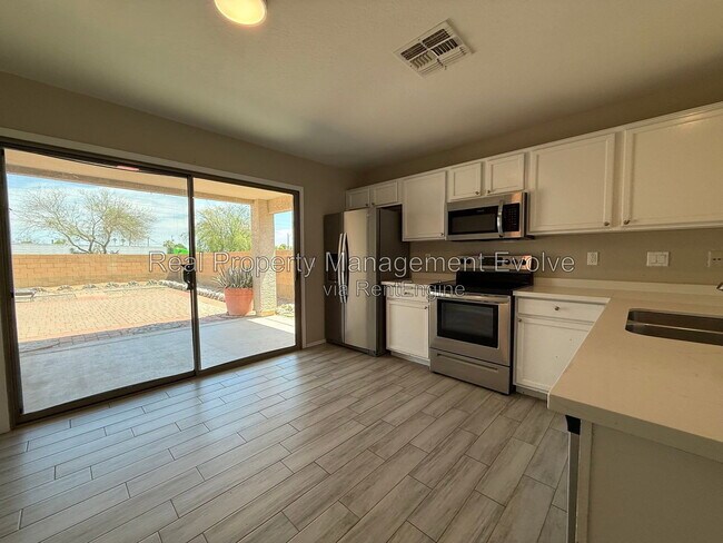 Foto del edificio - 7105 S 251st Dr