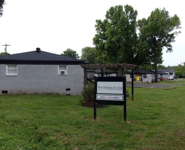 Photo - 2 Bedroom 1 Bath Home - Recently updated a...