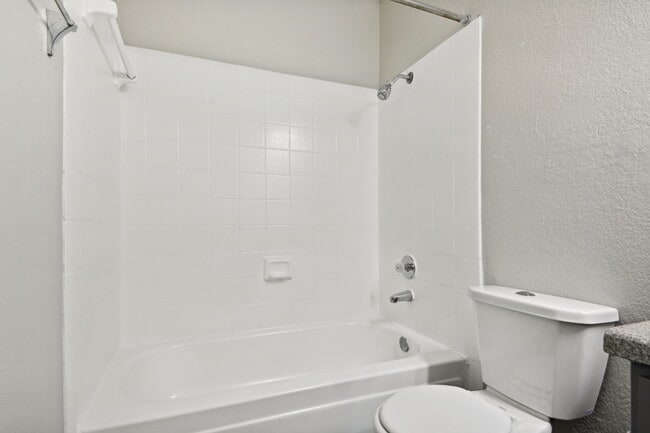 B3 - Blakely Apartments