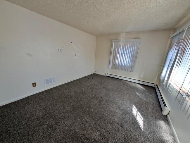 Foto del edificio - 319 N 8th Ave