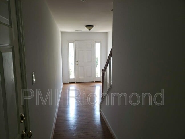 Building Photo - 13506 Ridgemoor Dr