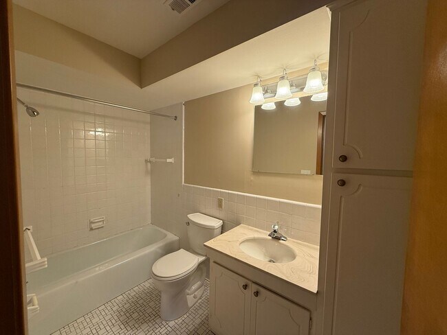 Foto del edificio - Indian Village Apartments 2 Bedroom/1.5 Ba...