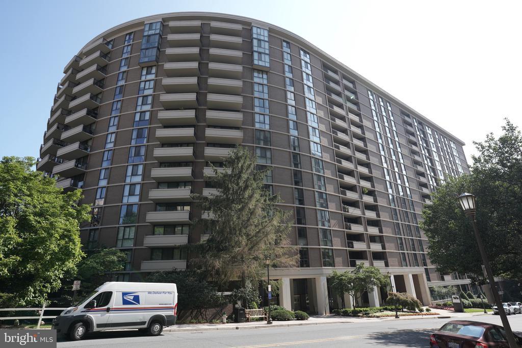 Foto principal - 4620 N Park Ave