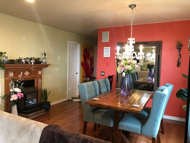 Dining Room - 250 Forest Ridge Rd
