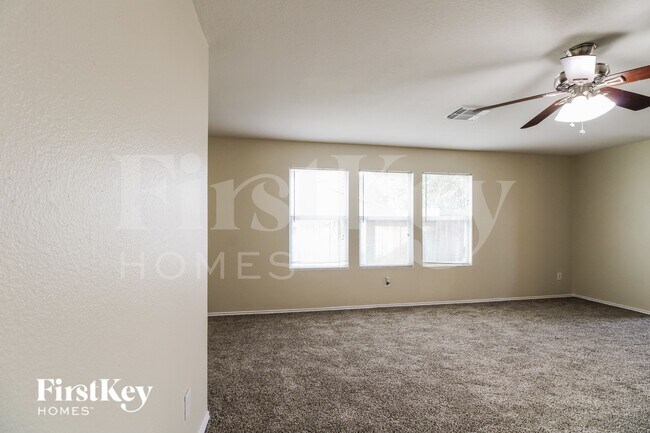 Foto del edificio - 7871 Ashland Springs Ln