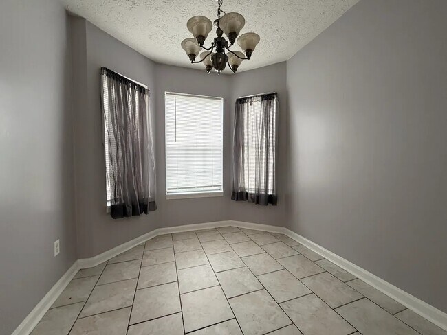 Building Photo - 125 Cumberland Ct