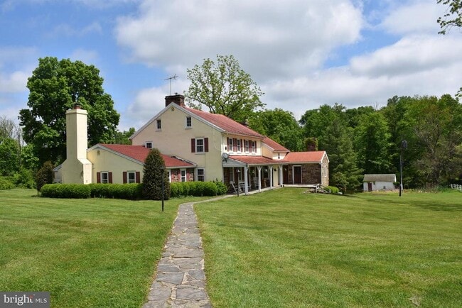 Building Photo - 2045 Bethel Rd