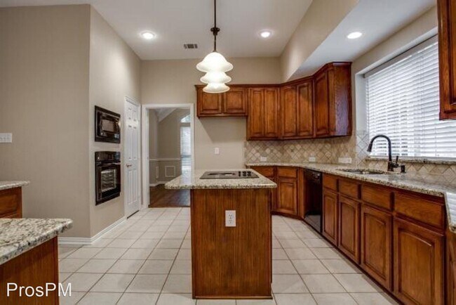 Building Photo - 3 br, 2 bath House - 6873 Baird Dr