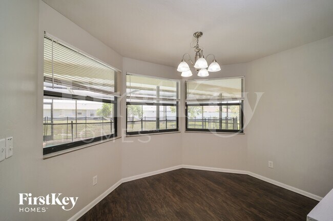 Foto del edificio - 4141 SW 6th Pl